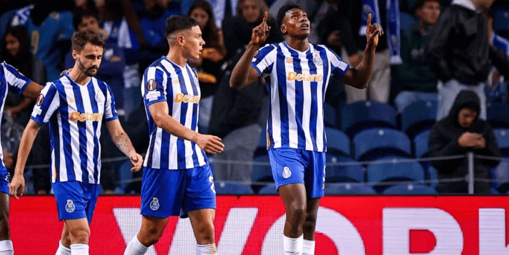 包含足球联赛中球队实力对比，比赛胜者显然眼见为实的词条