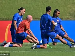 c7c7.app-荷兰队遭遇惊险！欧锦赛资格战全力以赴的简单介绍