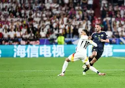 欧洲豪门球队斗志昂扬迎战亚洲强队视频